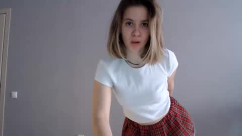 Snapshot of margaretstrein chatting on February 27, 2025, 6:18 am Alex and Jane online show from February 27, 2025, 6:18 am