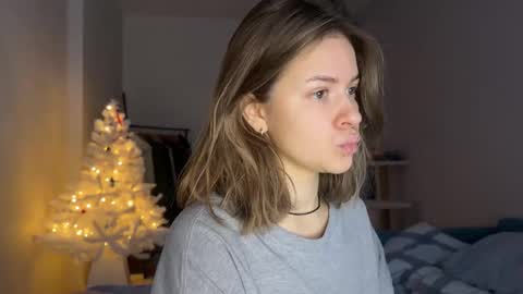 Snapshot of margaretstrein chatting on December 15, 2025, 5:44 am Alex and Jane online show from December 15, 2025, 5:44 am