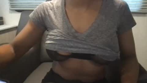 Snapshot of margaux_lumiere chatting on September 20, 2025, 12:28 pm margaux_lumiere online show from September 20, 2025, 12:28 pm