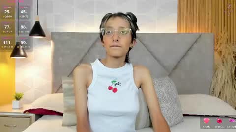 Snapshot of marge_lasander chatting on June 15, 2026, 6:54 pm Aitana online show from June 15, 2026, 6:54 pm