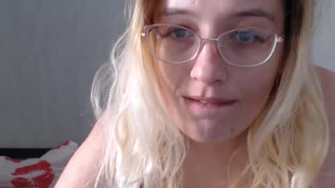 margo_shine online show from October 24, 2025, 10:33 am