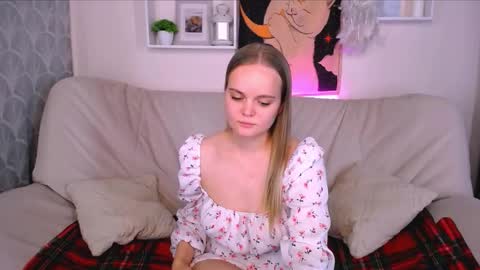 Snapshot of margoblonde chatting on October 6, 2025, 6:11 am margoblonde online show from October 6, 2025, 6:11 am