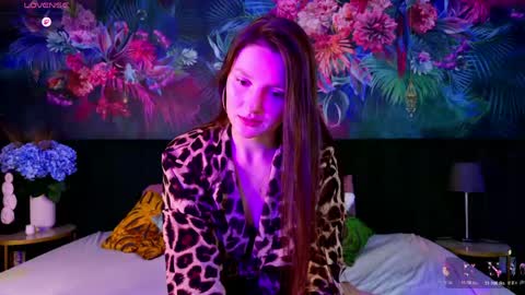 Snapshot of margodoly chatting on April 19, 2026, 6:54 pm margodoly online show from April 19, 2026, 6:54 pm