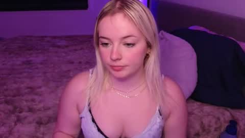 margot_robbie7 online show from January 8, 2026, 12:35 am