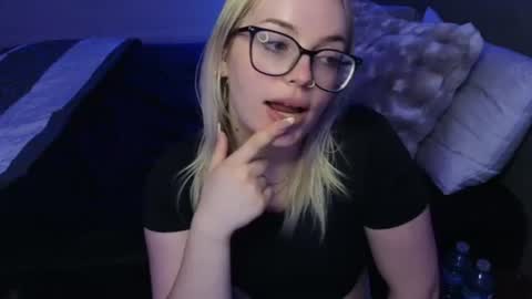margot_robbie7 online show from July 22, 2026, 1:08 am