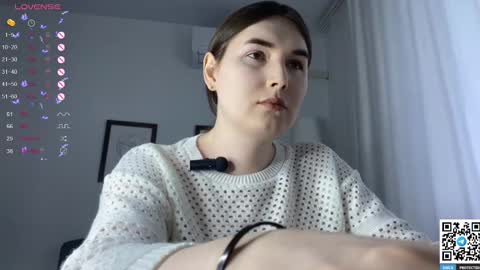 Snapshot of maria_bowie chatting on March 8, 2025, 11:58 am Maria online show from March 8, 2025, 11:58 am