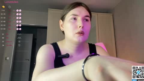 Snapshot of maria_bowie chatting on September 10, 2025, 8:14 am Maria online show from September 10, 2025, 8:14 am