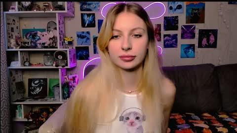 Snapshot of maria_hunt chatting on December 3, 2024, 3:20 am Maria online show from December 3, 2024, 3:20 am