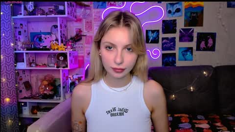 Snapshot of maria_hunt chatting on December 21, 2024, 3:25 am Maria online show from December 21, 2024, 3:25 am