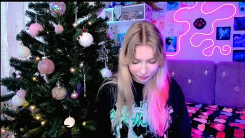 Snapshot of maria_hunt chatting on December 24, 2024, 6:11 am Maria online show from December 24, 2024, 6:11 am