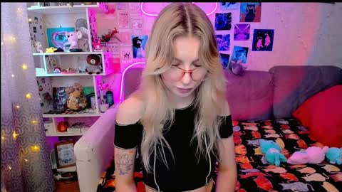 Snapshot of maria_hunt chatting on January 25, 2025, 7:06 am Maria online show from January 25, 2025, 7:06 am