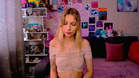 Snapshot of maria_hunt chatting on March 12, 2025, 4:30 am Maria online show from March 12, 2025, 4:30 am