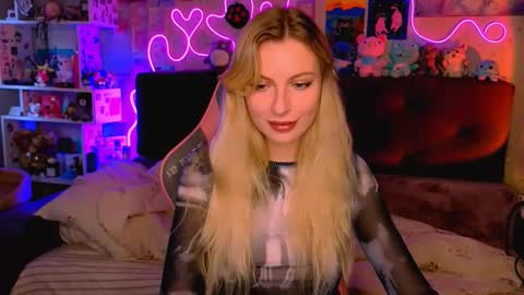 Snapshot of maria_hunt chatting on October 7, 2025, 8:44 am Maria online show from October 7, 2025, 8:44 am