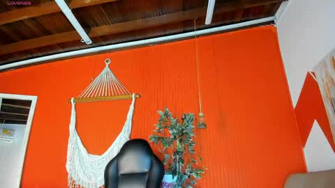 maria_turner1 online show from May 12, 2026, 9:17 am
