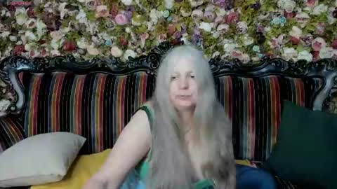 Snapshot of mariabelladonna chatting on June 10, 2026, 9:14 pm Maria online show from June 10, 2026, 9:14 pm