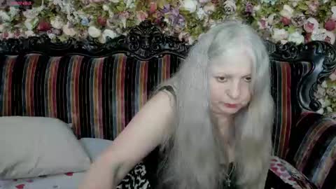 Snapshot of mariabelladonna chatting on July 8, 2026, 9:52 pm Maria online show from July 8, 2026, 9:52 pm