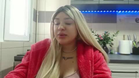 mariabloom999 online show from February 2, 2026, 8:13 am