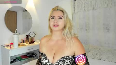 mariadanielasanchez online show from September 25, 2025, 1:09 am