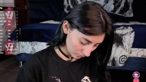 Snapshot of mariagh_ chatting on October 10, 2025, 7:35 pm Maria online show from October 10, 2025, 7:35 pm