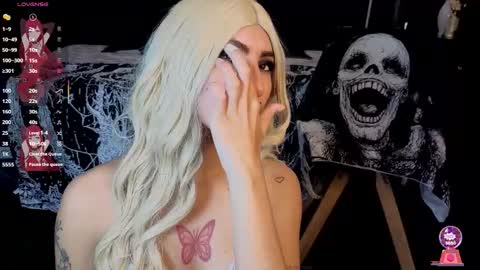 Snapshot of mariagh_ chatting on October 22, 2025, 7:57 pm Maria online show from October 22, 2025, 7:57 pm