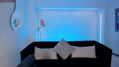 MARIA HERRERA  online show from April 28, 2026, 2:27 am