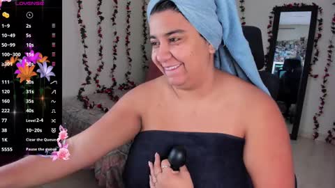 Snapshot of mariamcastillo chatting on February 20, 2025, 8:25 pm Mariam Castiblanco online show from February 20, 2025, 8:25 pm