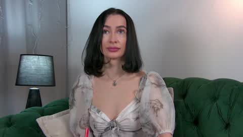 MariaMenson online show from January 21, 2025, 6:45 pm