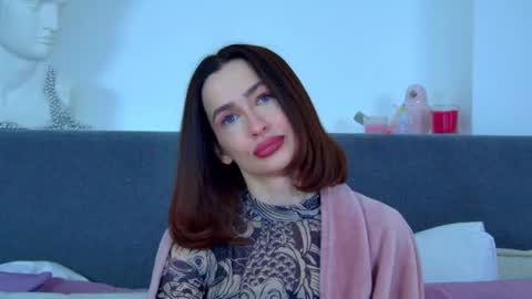 MariaMenson online show from February 12, 2025, 5:47 am