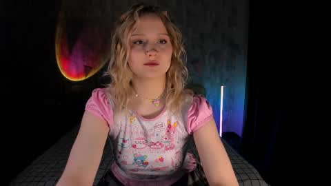 Snapshot of mariamilkis chatting on February 10, 2025, 9:36 pm Maria online show from February 10, 2025, 9:36 pm