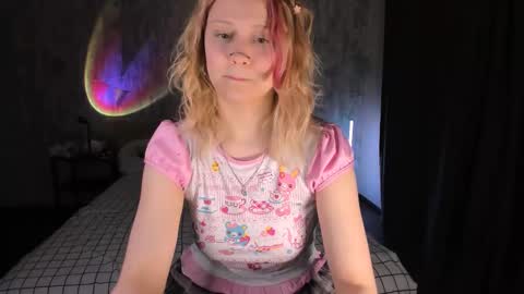 Snapshot of mariamilkis chatting on February 22, 2025, 11:24 pm Maria online show from February 22, 2025, 11:24 pm