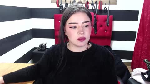 Snapshot of marian_ran_ chatting on February 11, 2025, 4:55 am Marian online show from February 11, 2025, 4:55 am