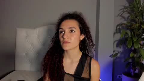 Snapshot of marian_skinny chatting on January 10, 2025, 5:15 am Marian online show from January 10, 2025, 5:15 am