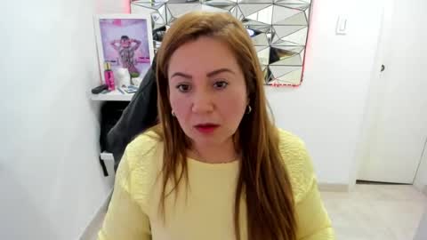 Snapshot of mariana01_m chatting on June 22, 2026, 12:57 pm mariana01_m online show from June 22, 2026, 12:57 pm