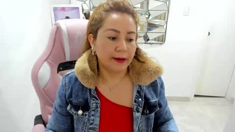 Snapshot of mariana01_m chatting on June 25, 2026, 11:48 am mariana01_m online show from June 25, 2026, 11:48 am