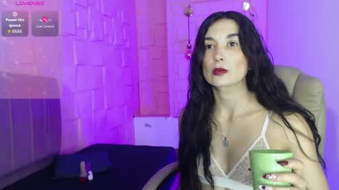 Mariana online show from April 16, 2026, 4:19 pm