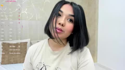 Snapshot of mariana_allen chatting on December 18, 2025, 7:53 pm Mariana Allen online show from December 18, 2025, 7:53 pm