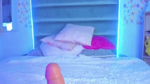 mariana_babe_ online show from March 7, 2025, 12:23 pm