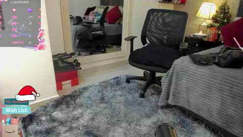 Mar y online show from December 19, 2025, 2:57 pm