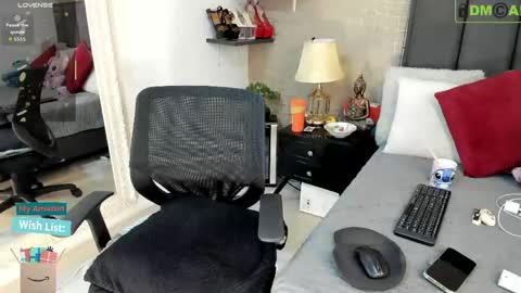 Snapshot of mariana_c chatting on April 17, 2026, 3:26 pm Mar y online show from April 17, 2026, 3:26 pm