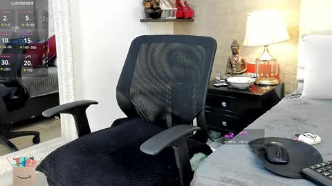 Snapshot of mariana_c chatting on April 24, 2026, 2:41 pm Mar y online show from April 24, 2026, 2:41 pm