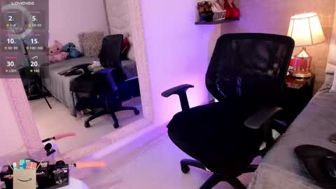 Snapshot of mariana_c chatting on April 25, 2026, 2:14 pm Mar y online show from April 25, 2026, 2:14 pm