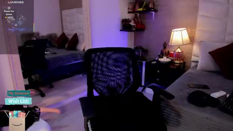 Snapshot of mariana_c chatting on April 30, 2026, 2:45 pm Mar y online show from April 30, 2026, 2:45 pm