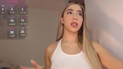 Snapshot of mariana_es chatting on November 3, 2025, 6:31 pm Mariana online show from November 3, 2025, 6:31 pm