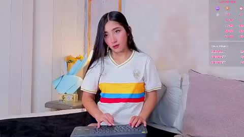 Snapshot of mariana_kalo chatting on June 23, 2026, 11:19 am Mariana online show from June 23, 2026, 11:19 am