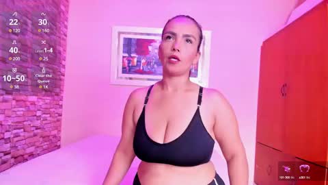 Snapshot of mariana_mauricio chatting on February 10, 2025, 9:15 pm mariana mauricio online show from February 10, 2025, 9:15 pm