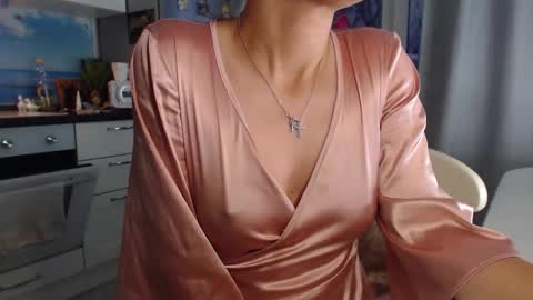 MarianaMur online show from October 7, 2025, 5:26 am