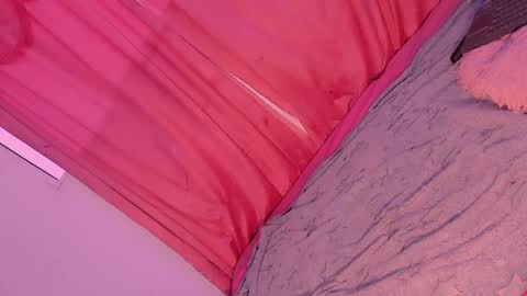 Snapshot of mariana_ofc chatting on November 18, 2025, 11:47 am Mariana online show from November 18, 2025, 11:47 am