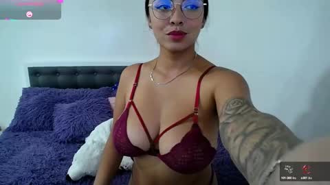 Snapshot of mariana_sara chatting on February 12, 2025, 9:54 pm mariana_sara online show from February 12, 2025, 9:54 pm