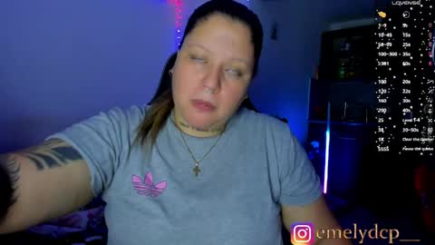 Snapshot of mariana_spellman chatting on April 22, 2026, 7:11 am Emely online show from April 22, 2026, 7:11 am
