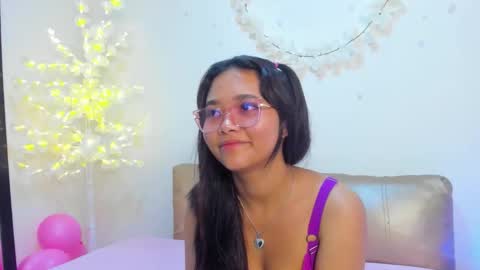 Mariana torres online show from April 27, 2026, 8:07 pm